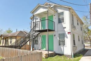 featured image of 505 1/2 E 32nd St