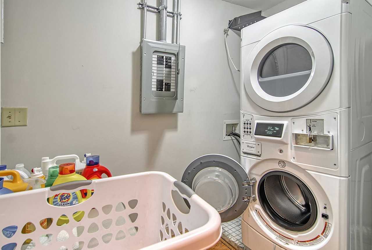 76 Nassau Street - Photo 7 of 22