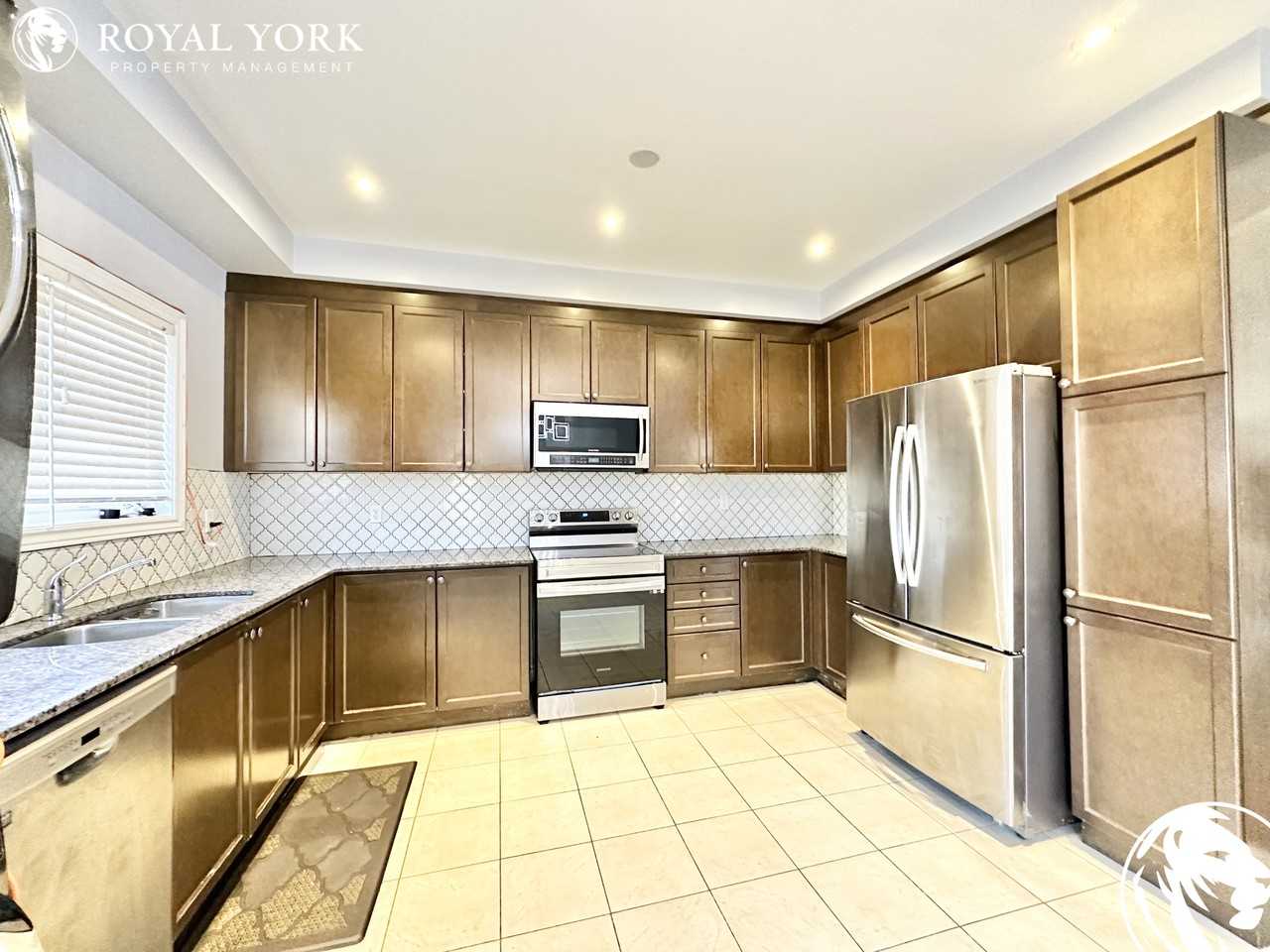 1542 Bruny Ave #1 - Photo 3 of 46