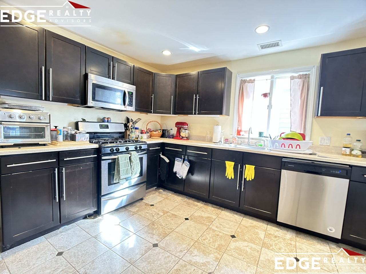 27 Bostonia Ave #2 - Photo 2 of 11