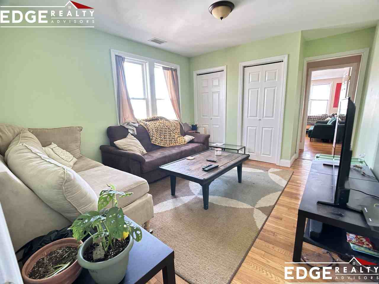 27 Bostonia Ave #2 - Photo 4 of 11