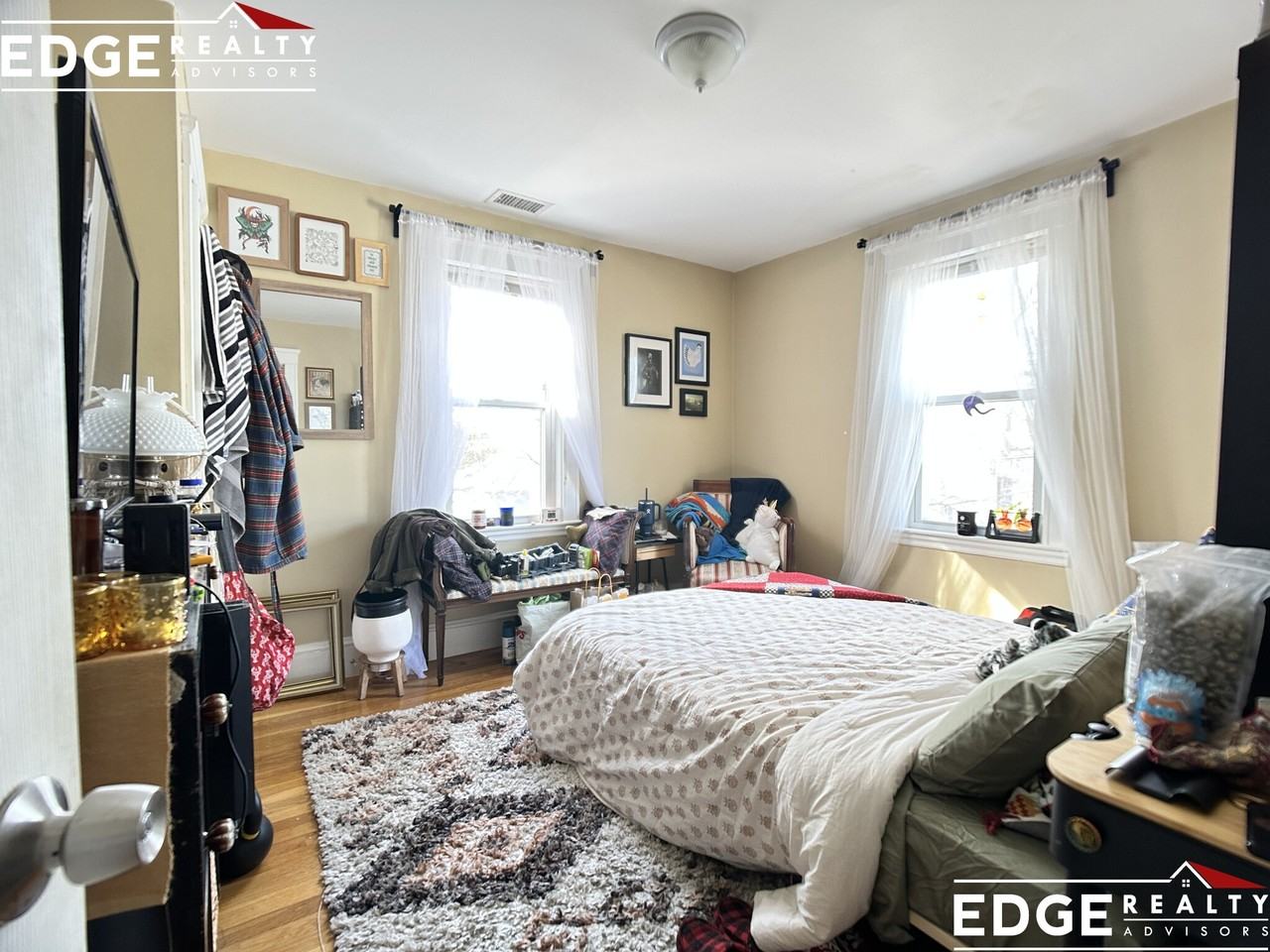 27 Bostonia Ave #2 - Photo 6 of 11