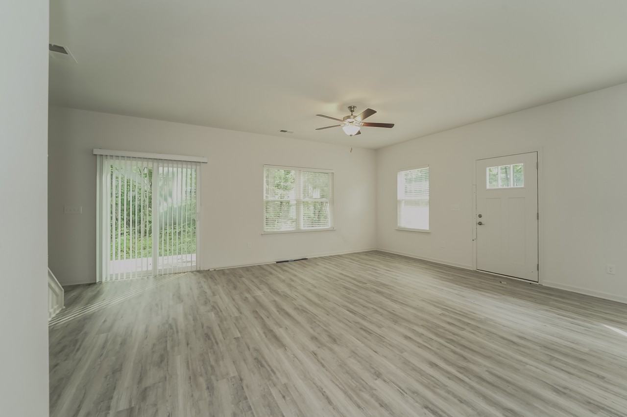 7105 7105 Plott Rd - Photo 5 of 17