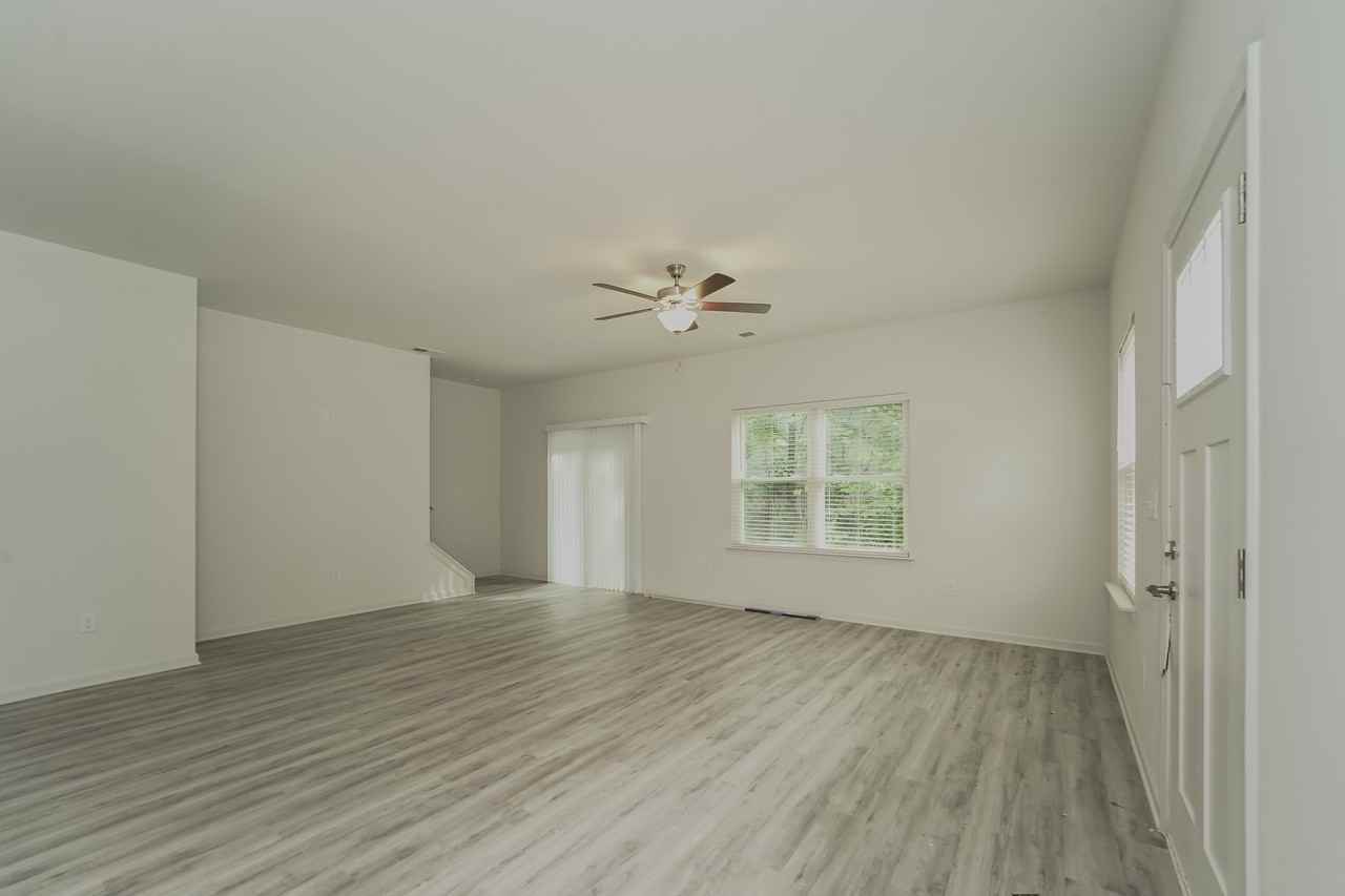 7105 7105 Plott Rd - Photo 6 of 17