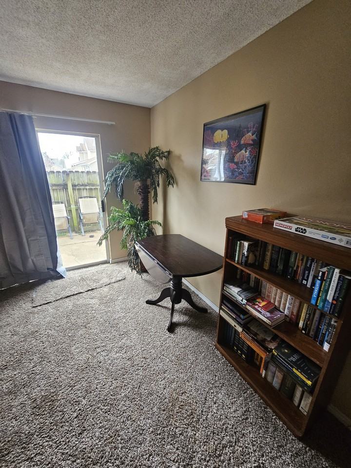 1820 Pointed Leaf Lane #4 - Photo 5 of 14