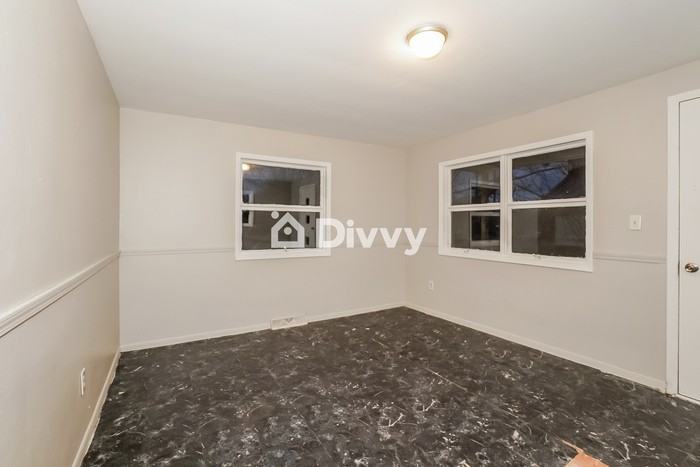 428 W 57th St - Photo 3 of 21