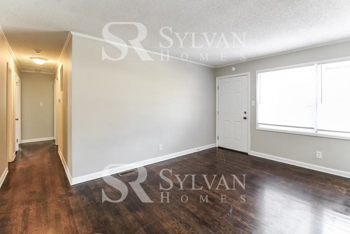 1504 17th St - Photo 3 of 16