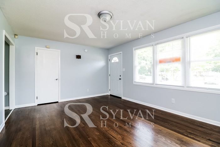 805 S Raiford St - Photo 3 of 15