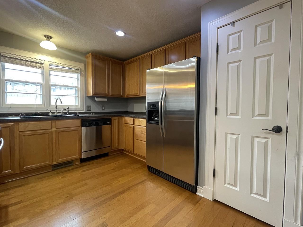 5139 Beacon Hill Rd #0 - Photo 6 of 29