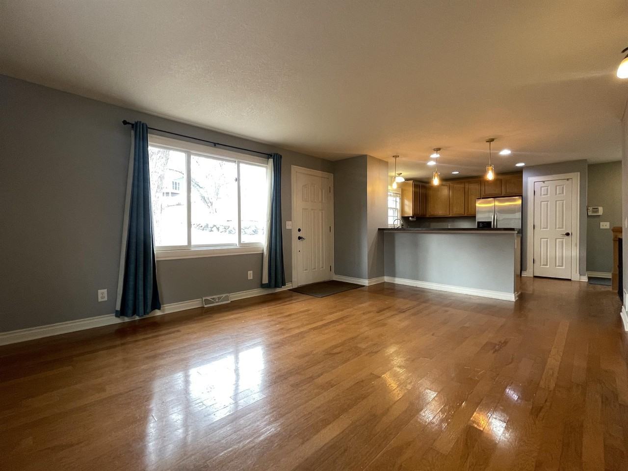 5139 Beacon Hill Rd #0 - Photo 3 of 29