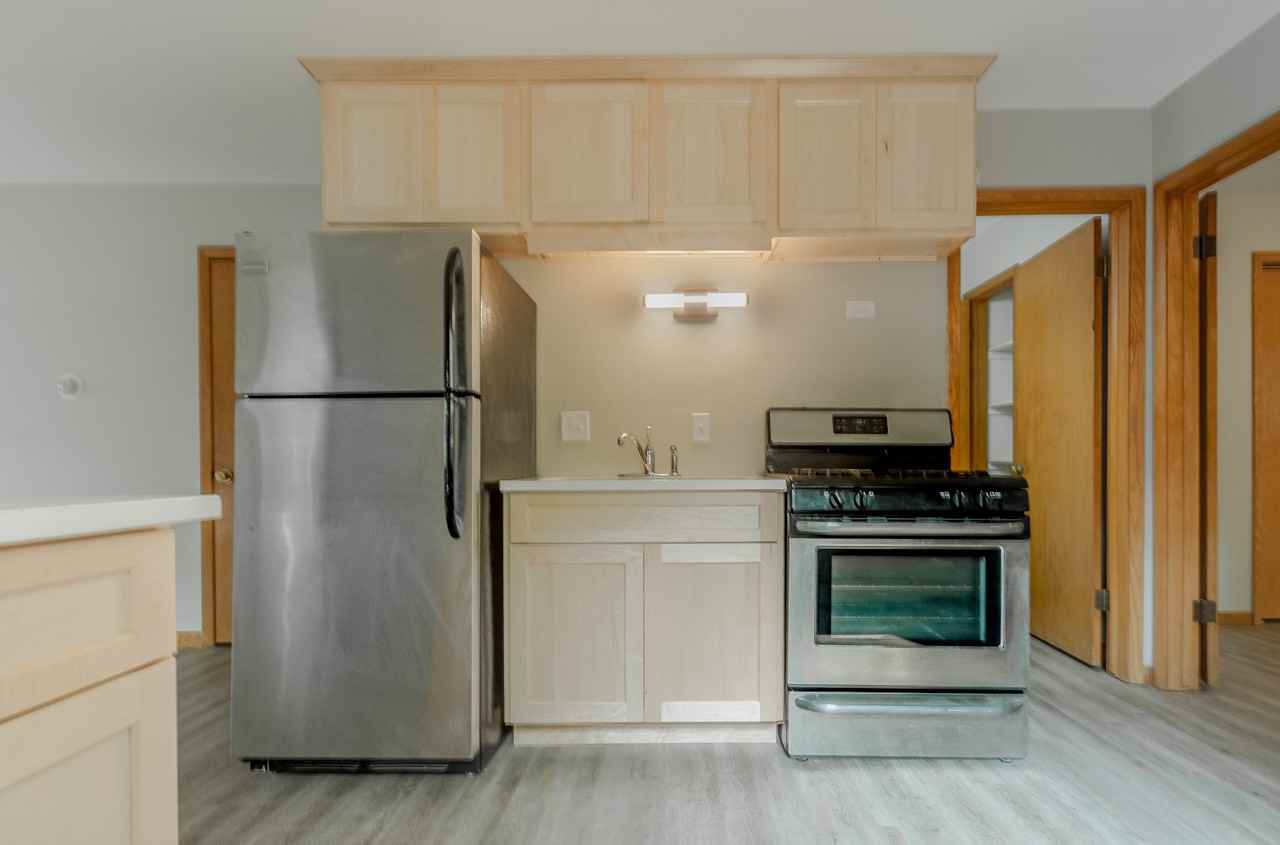 1209 E Gorham St #2 - Photo 2 of 15