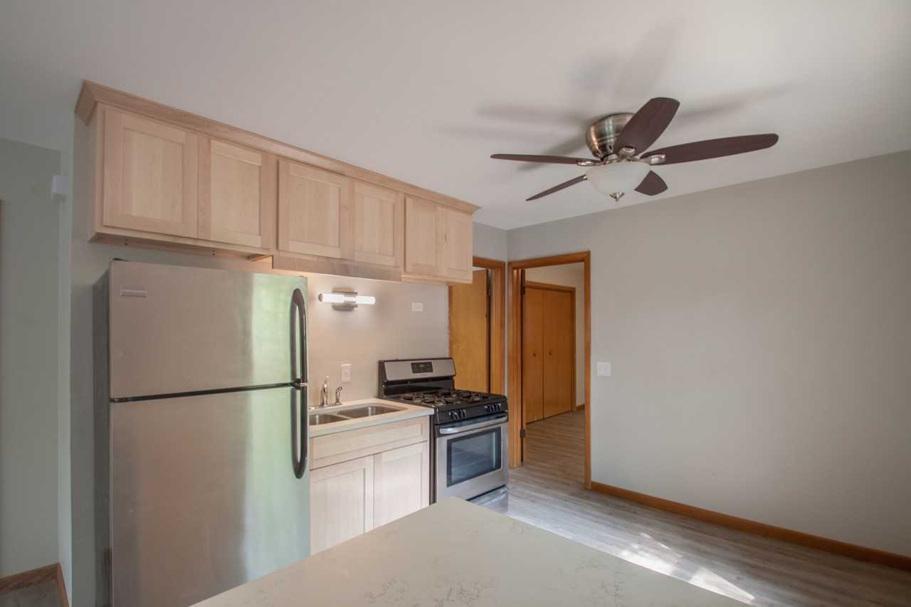 1209 E Gorham St #2 - Photo 3 of 15