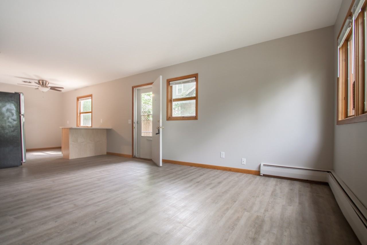 1209 E Gorham St #2 - Photo 7 of 15