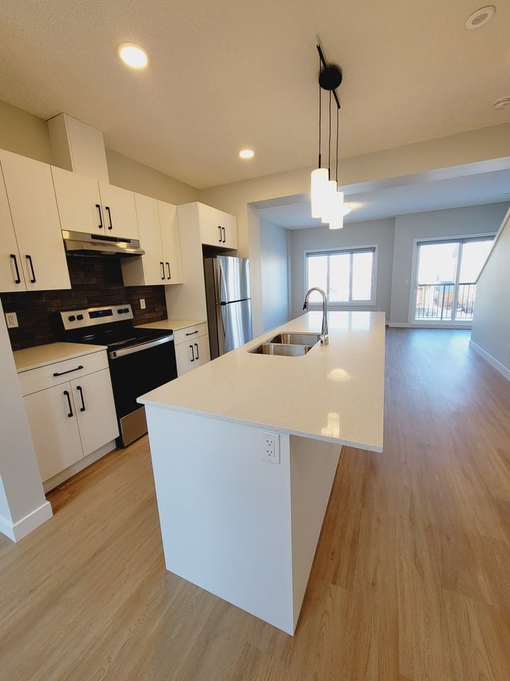 2035 - 2035 Chalmers Way Sw #14 - Photo 3 of 23