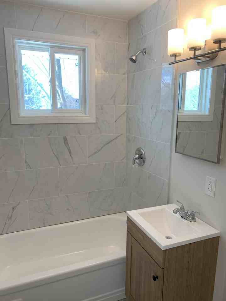 17 John Street South #4 - Photo 4 of 8
