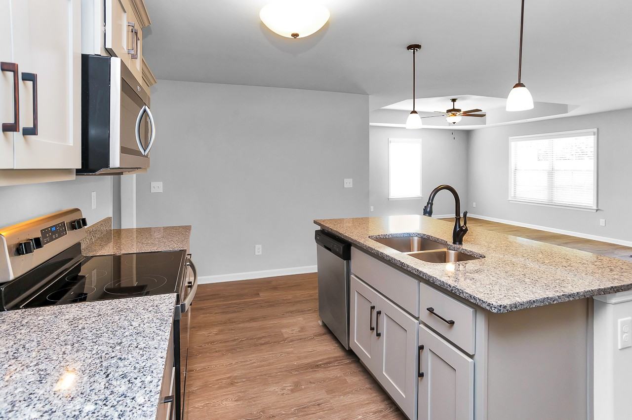 104 Cedar Lake Rd #1 - Photo 7 of 34