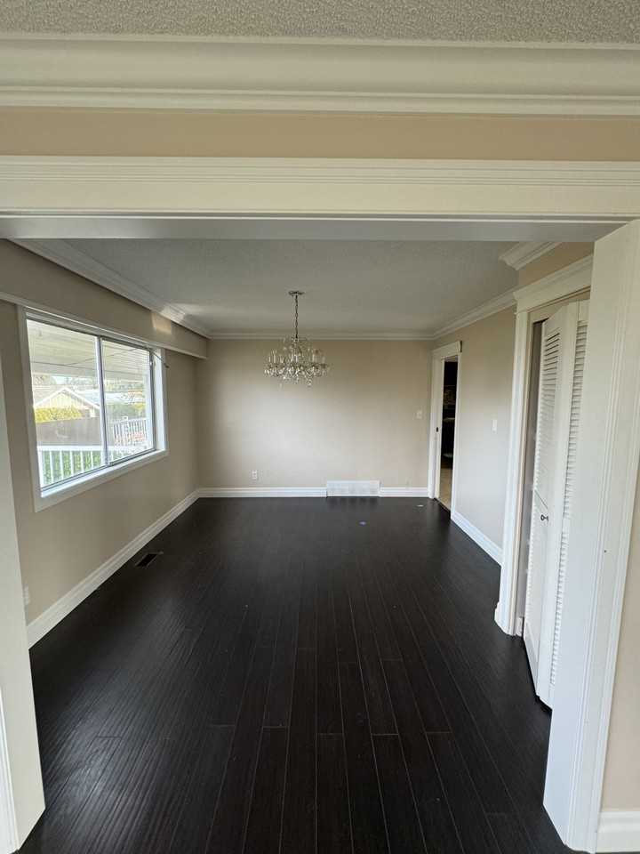 30485 Brookside Avenue - Photo 3 of 5