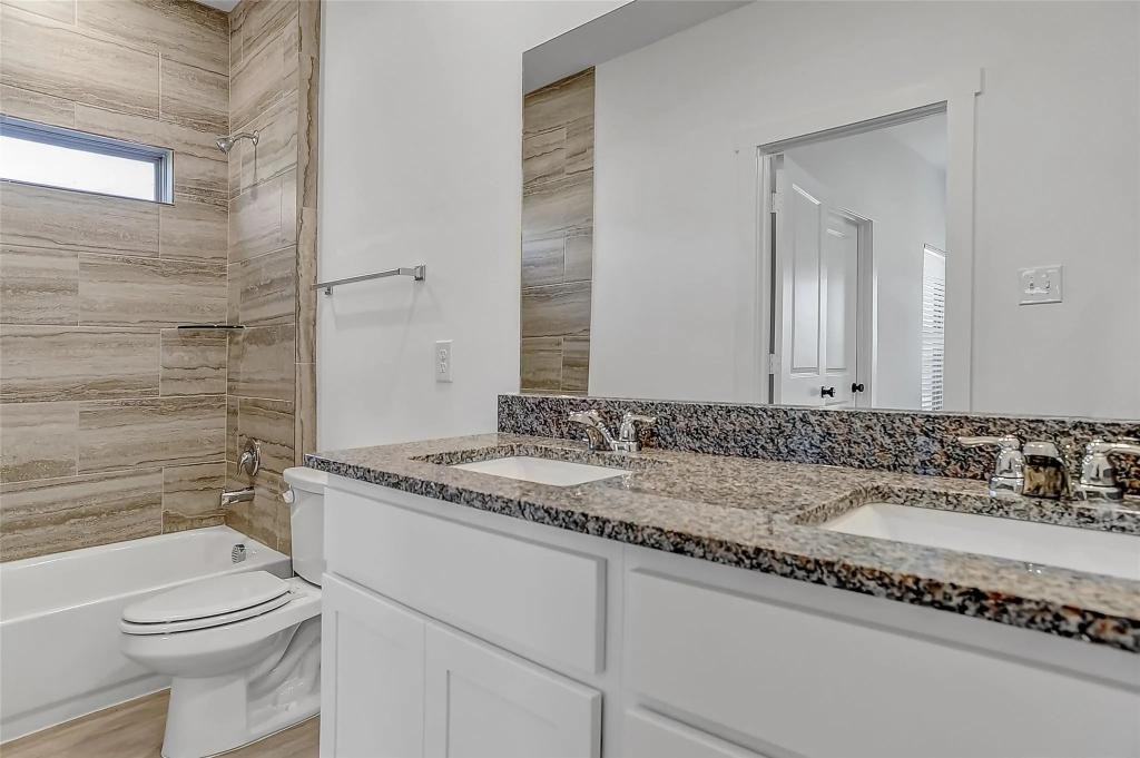 1219 Bells Dr - Photo 7 of 13