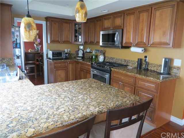 25 Mariposa - Photo 2 of 13