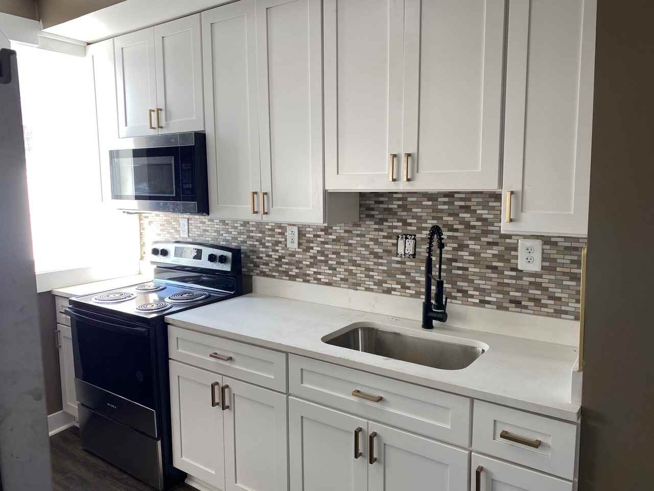 100 North Hilton Street - Photo 2 of 10