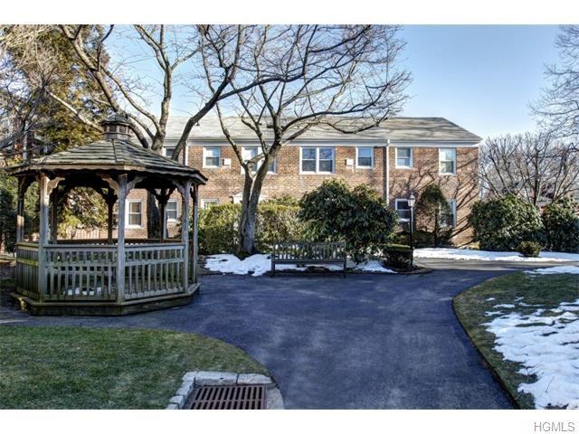 130 Theodore Fremd Ave #4A - Photo 3 of 16