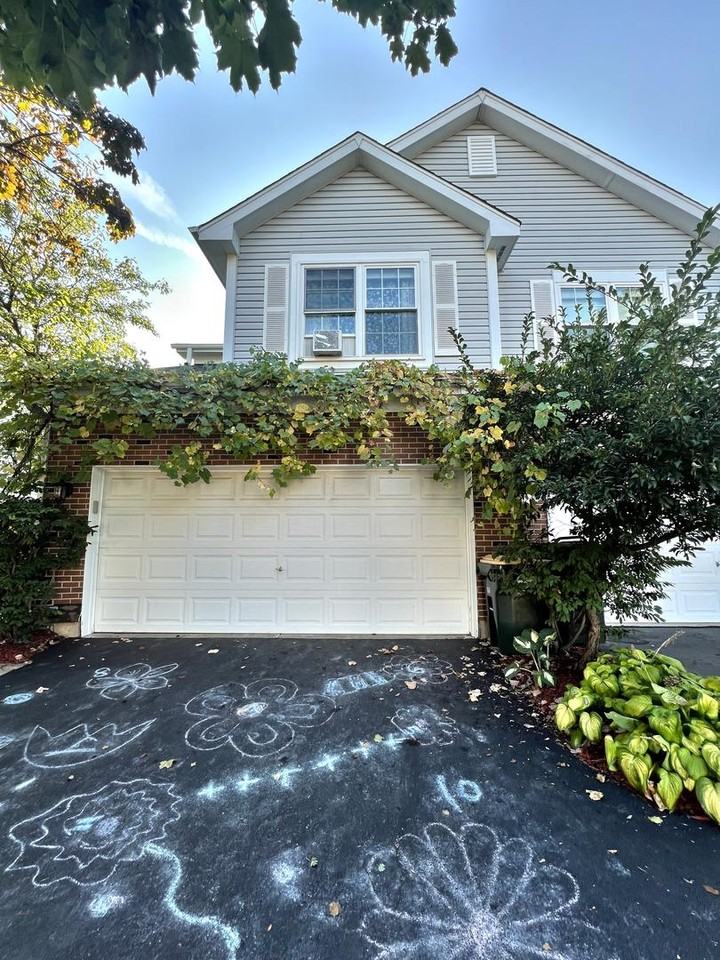 1743 Leeds Ct - Photo 2 of 18