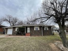 featured image of 3200 Lyon Blvd