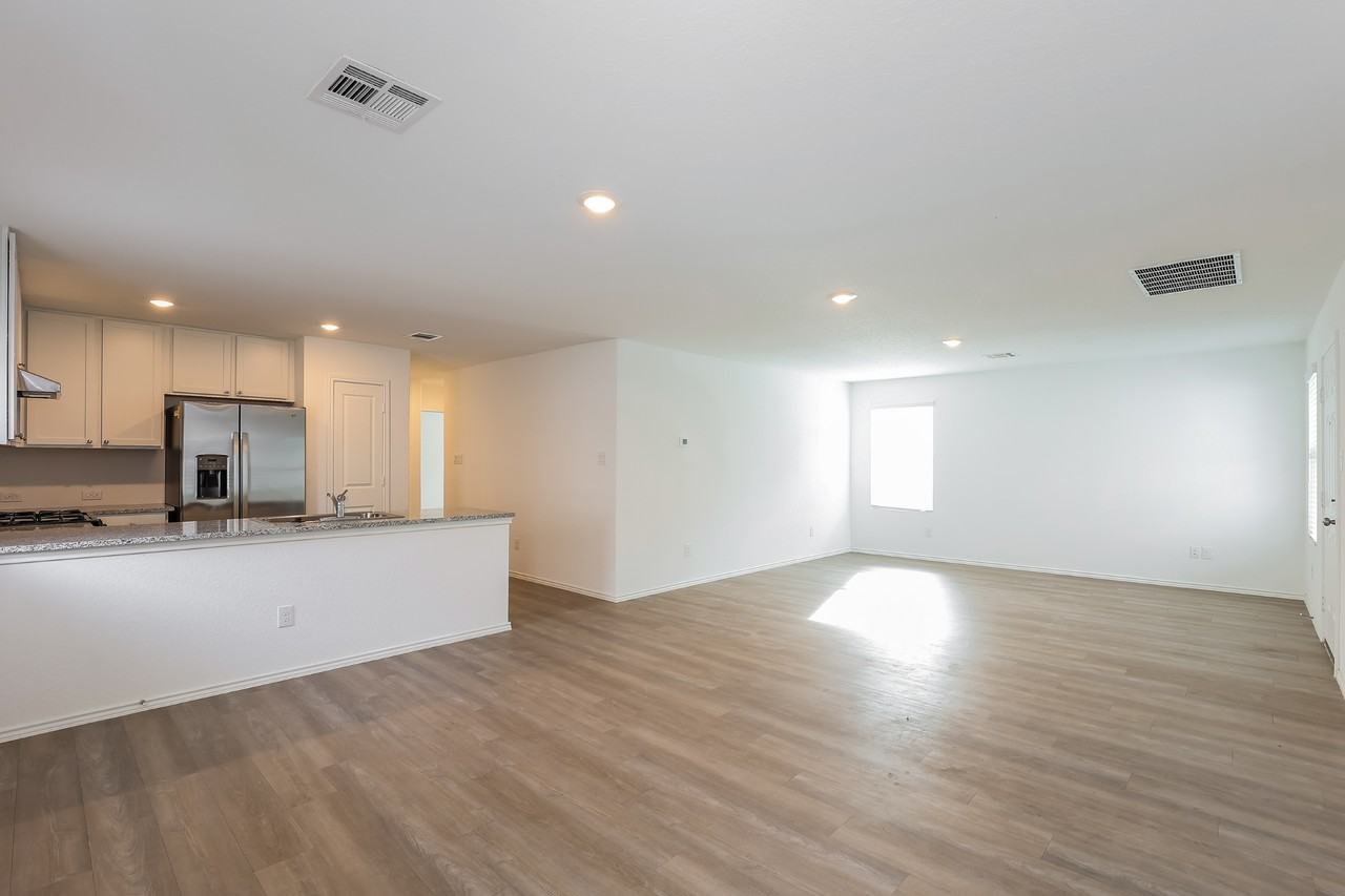 4224 Fluvial Cir - Photo 5 of 22