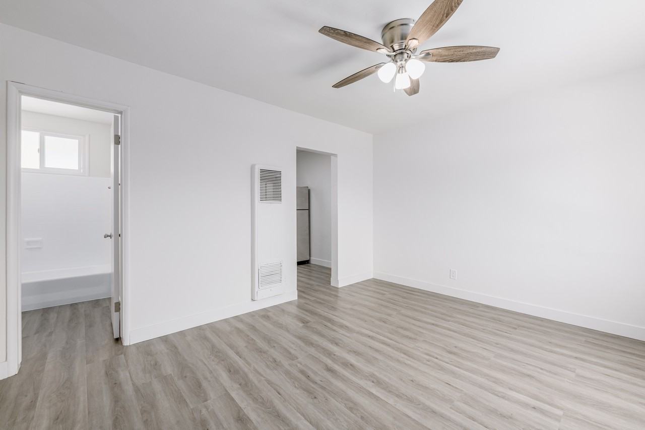 6167 Coldwater Canyon Ave #21 - Photo 3 of 7