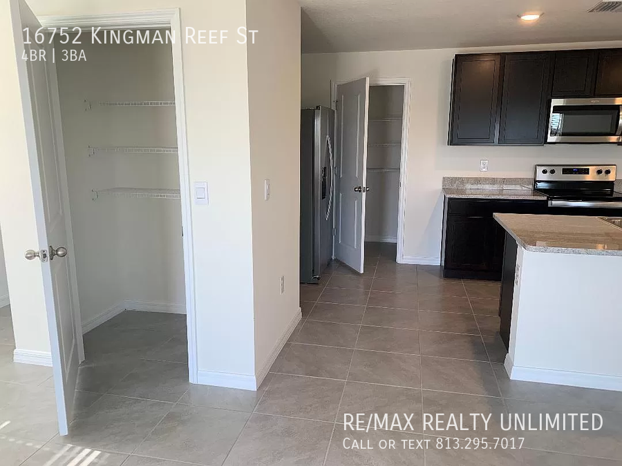 16752 Kingman Reef St - Photo 2 of 24