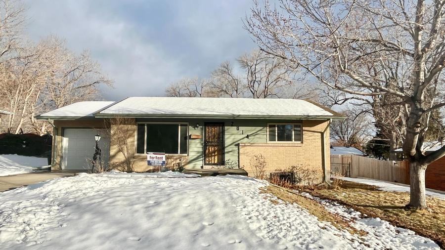 2814 S Winona Ct - Photo 2 of 25