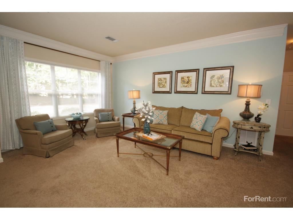 Columns at Hiram - Photo 3 of 20