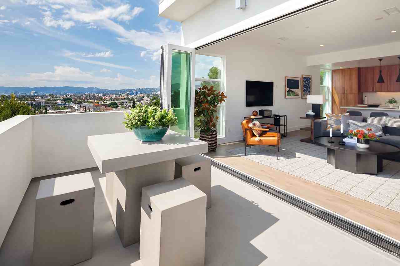 Hyperion STR - Photo 2 of 20