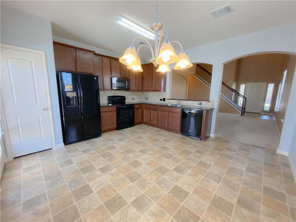 1002 Hawkeye Point Rd #1 - Photo 5 of 13