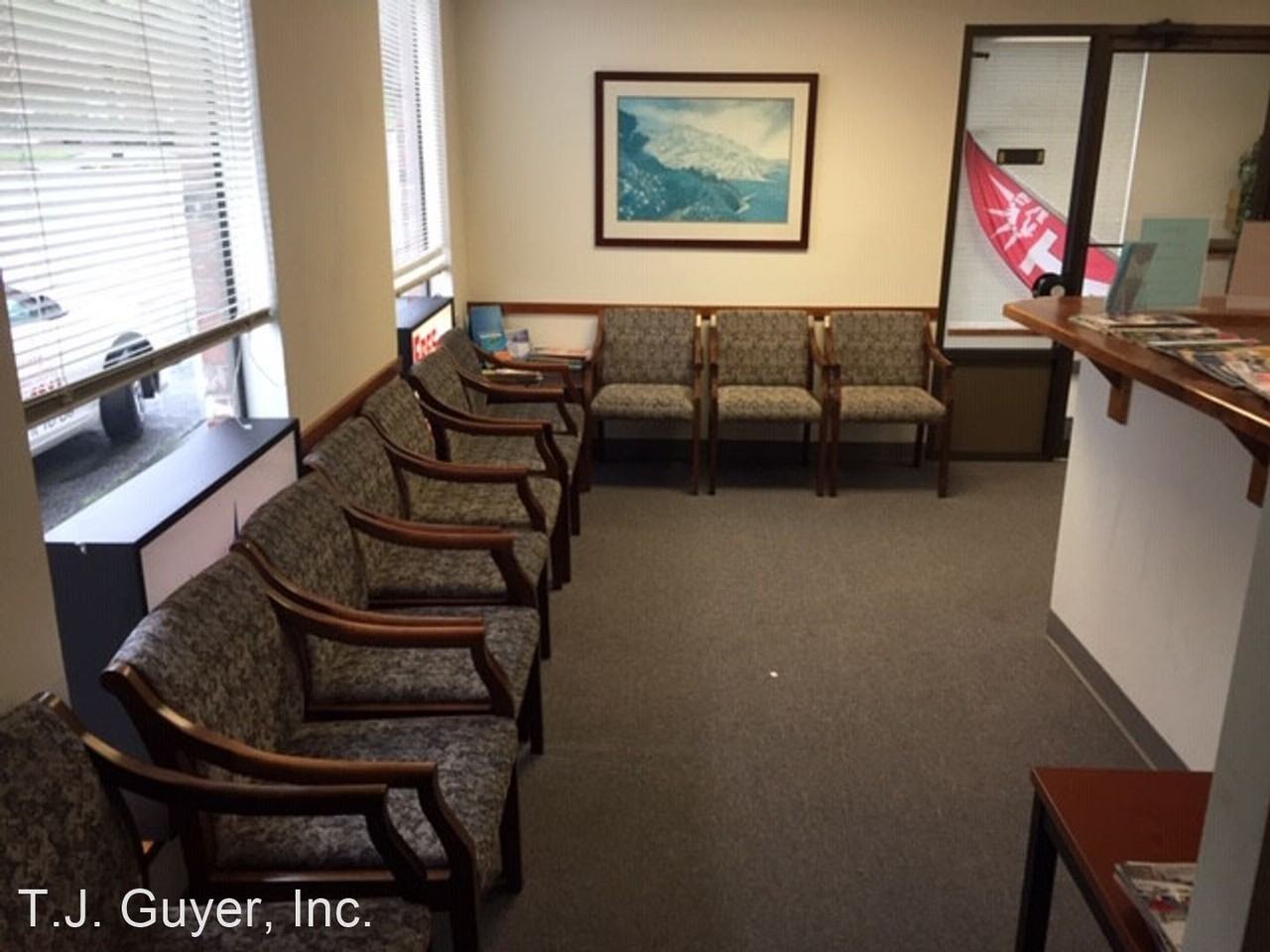 409 S Market Blvd - Photo 3 of 6