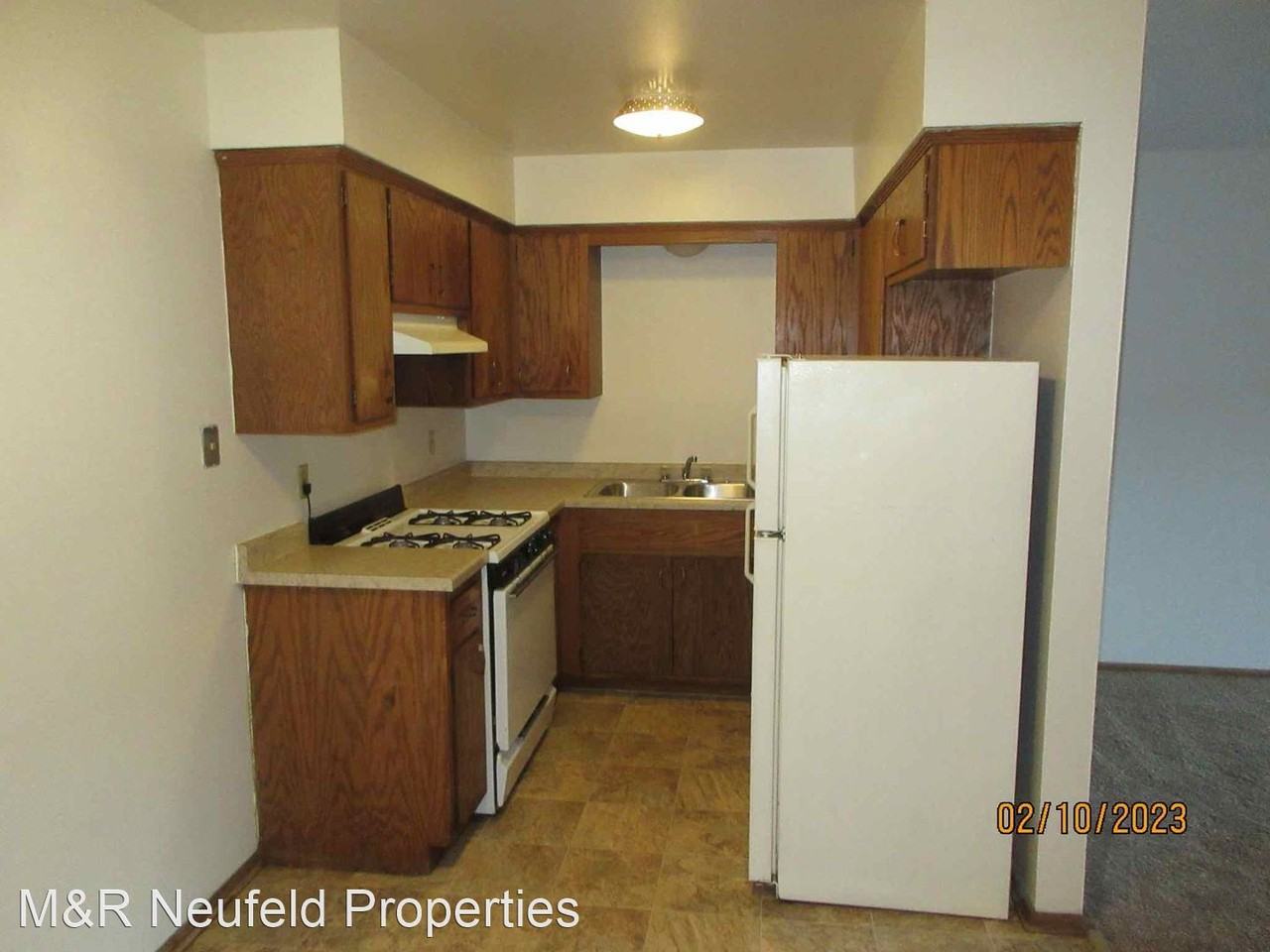 8750 W. Mill Rd. - Photo 2 of 20