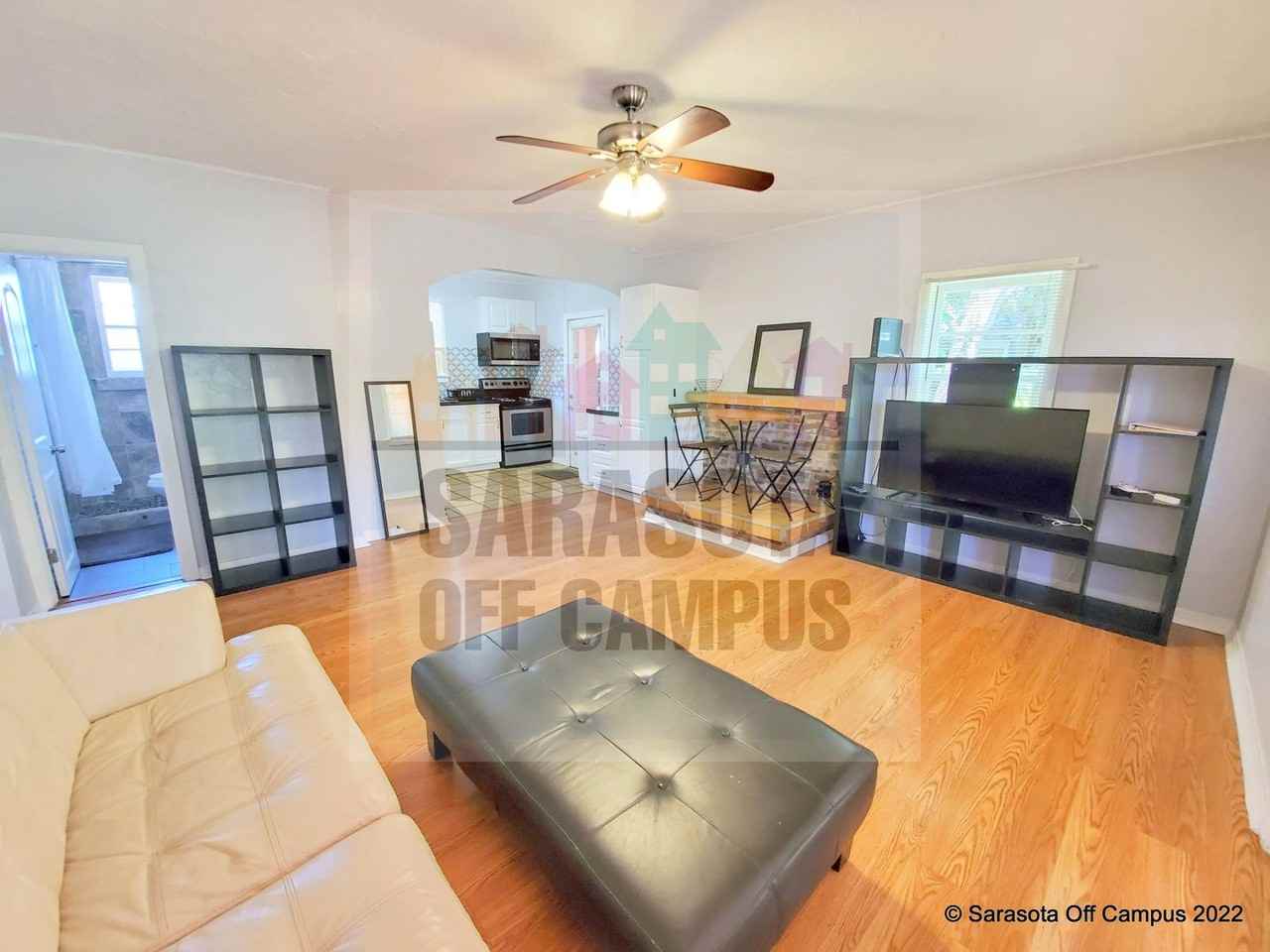 1119 A-B #B - Photo 3 of 50