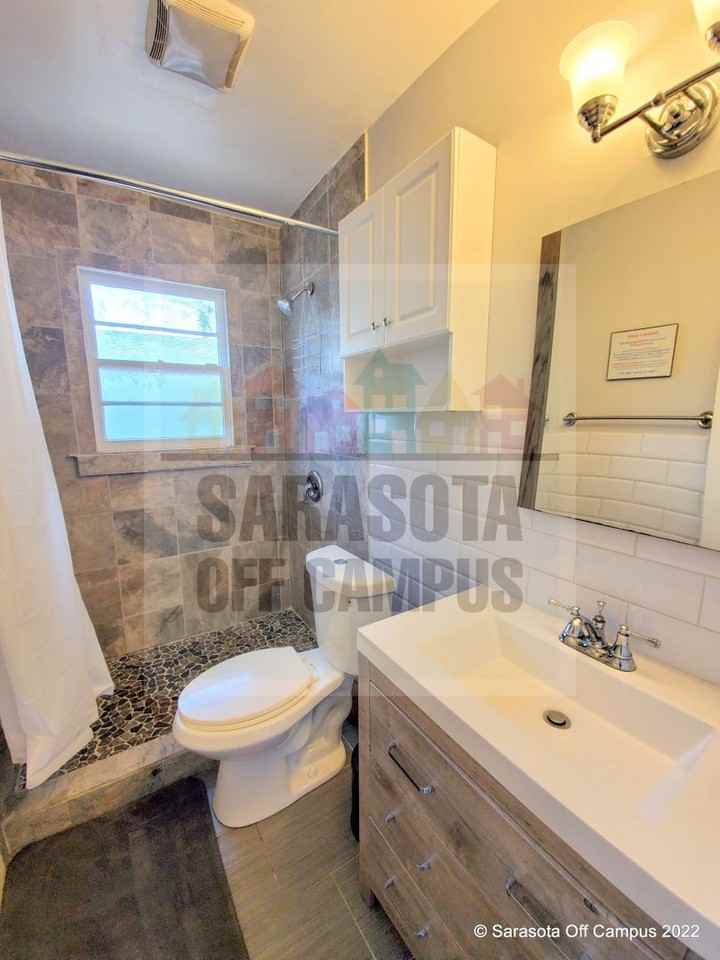 1119 A-B #B - Photo 4 of 50