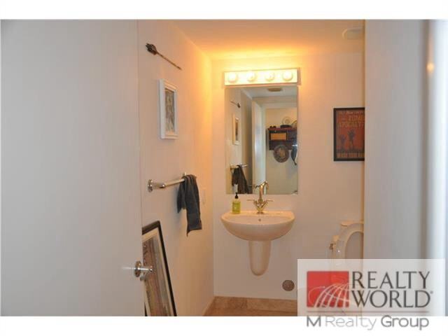 41 Southeast 5th Street - Photo 3 of 7