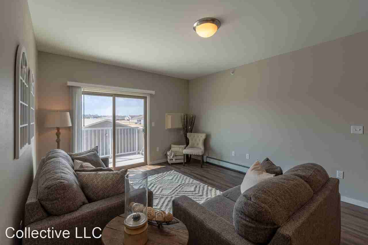 Dwell at Lakewood - Photo 2 of 7