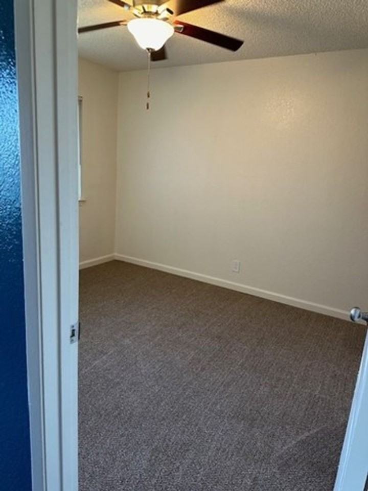 450 - Harbor Breeze - Photo 6 of 9