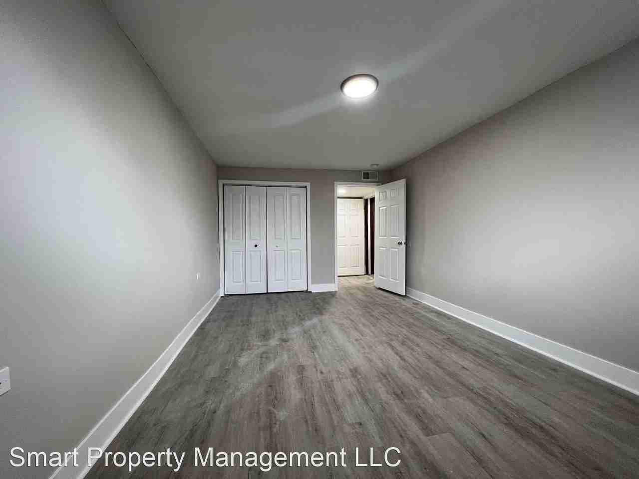 4403-07 Iowa / 852-54 Kostner - Photo 3 of 8