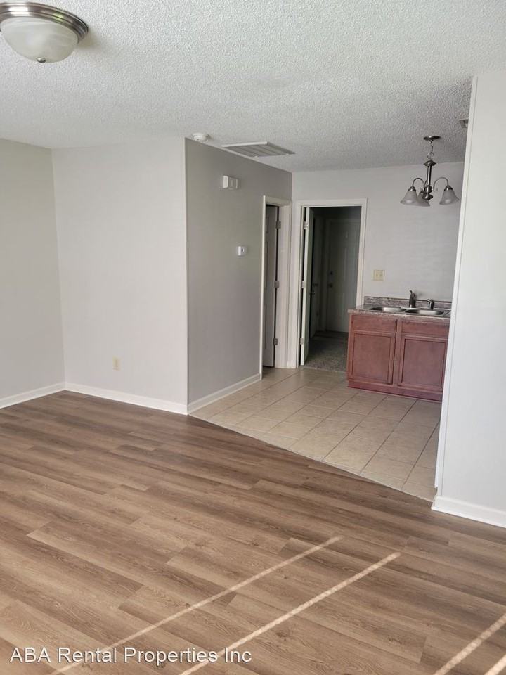 Easy Street Quadraplexes - Photo 3 of 12