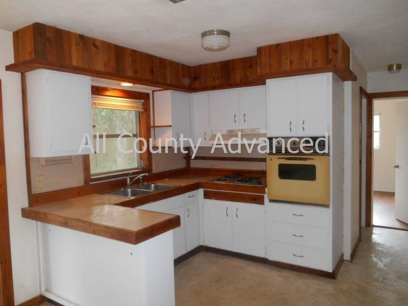 2089 Shadow Ln - Photo 2 of 8