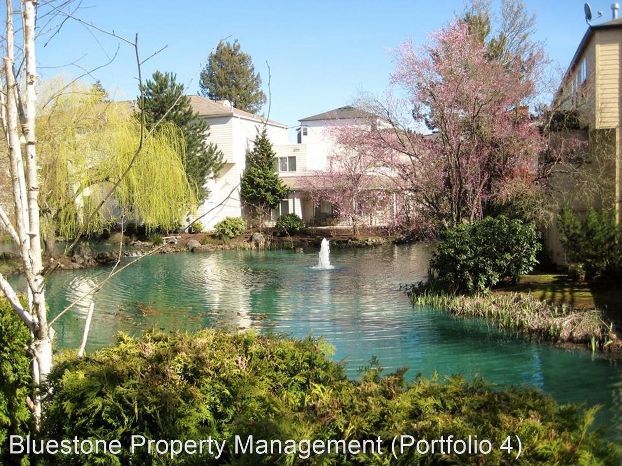 Villas on the Lake III Apartments - Photo 2 of 24
