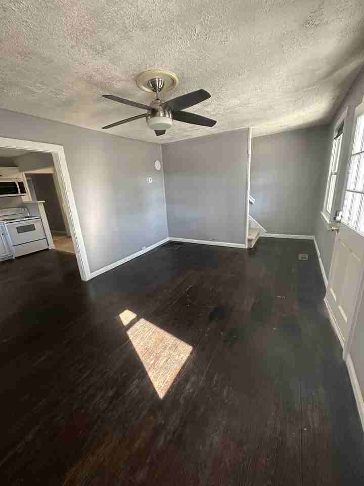 9th St - Photo 7 of 12