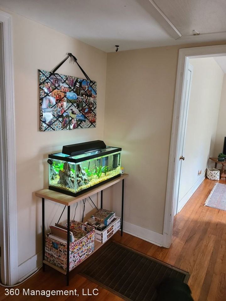 166 and 168 Crawford St. - Photo 3 of 12