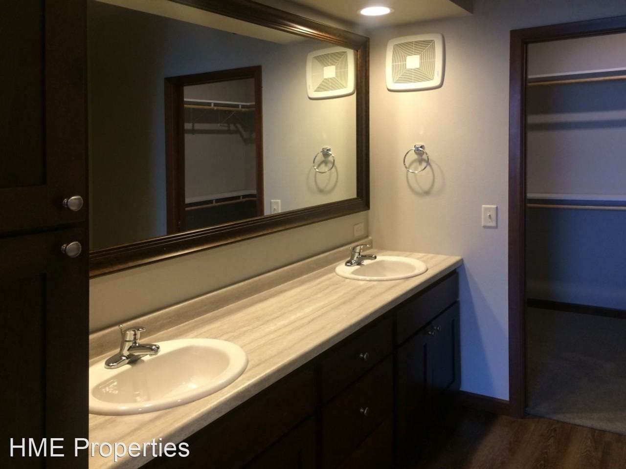 One & Two Willow Creek - Photo 3 of 4