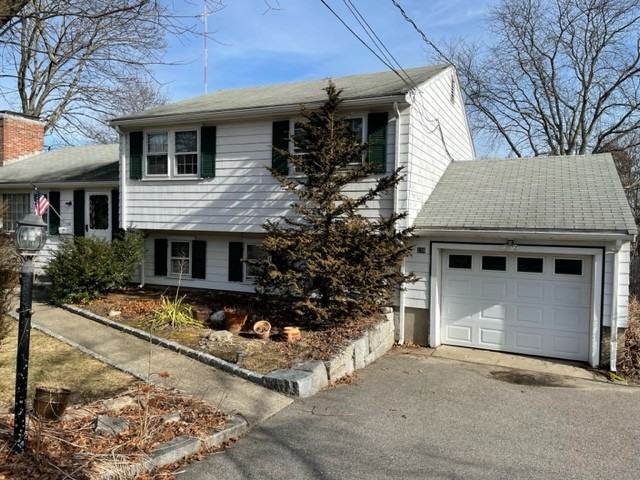 236 Hunting Rd - Photo 2 of 22