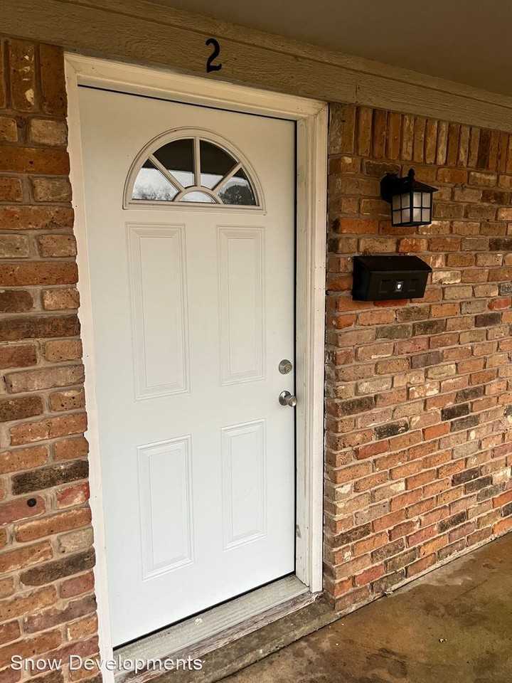 2400 Brookridge Dr. - Photo 2 of 2